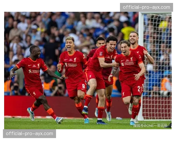 深度报道：英超新转播周期下，中游球队的军备竞赛与财务可持续性困局