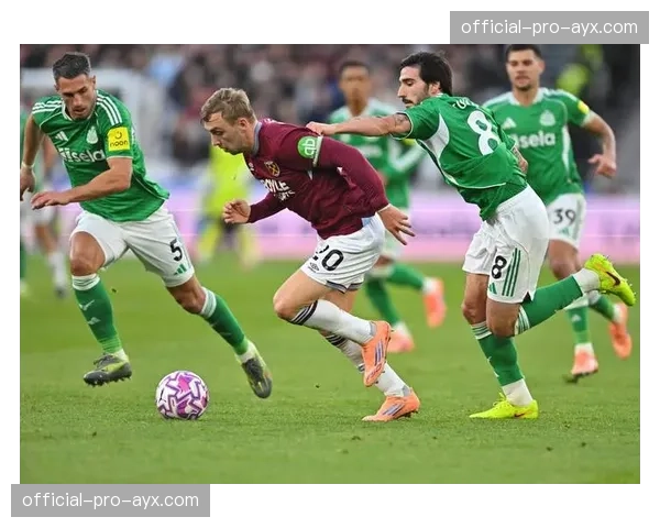 纽卡斯尔联3-1逆转布莱顿，巩固欧战席位